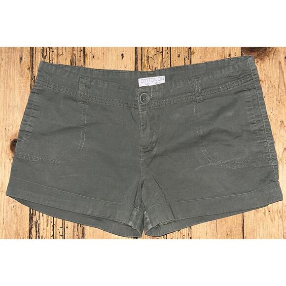 Cotton On Women’s size 8 mid rise green shorts - Picture 1 of 6